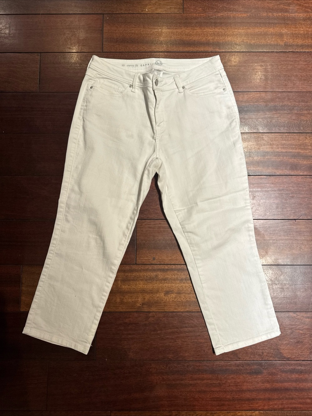 Westport Mid Rise Capri Jeans Womens 10 Curvy White Signature Fit New